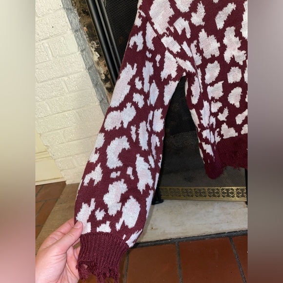 Burgundy Leopard Print Distressed Sweater | Grunge Y2K Cozy Chic | Sz S - Picture 3 of 9